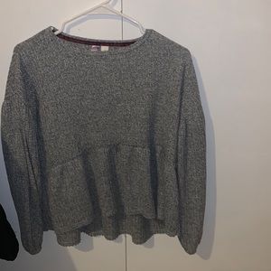 Adorable gray long sleeve